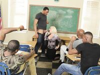 Alena croft - gangbang ein suliban