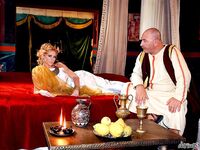 Julia Taylor, die sexy Prinzessin