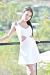 Megan Rain zeigt ihre Muschi