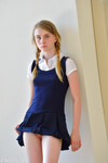 Sharlotte, das 18-jährige Amateur-Mädchen