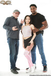 Asia Lee fickt einen schwarzen Kerl