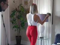 Jennifer White und Chloe Temple lecken sich gegenseitig