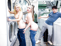 Christie Stevens und Eva Nyx in der Wäscherei