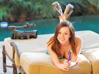 Victoria Voss das junge Mädchen im Bikini