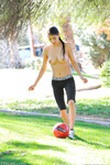 Megan Salinas, das großbusige Fußballmädchen
