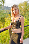Lacey Johnson die großbusige blonde Tussi