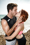 Amarna Miller und der Trainer machen eine Kur