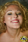 Shirley Dimples im Lutschloch