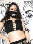 Zishy - Große Titten Asiatischer Teenager