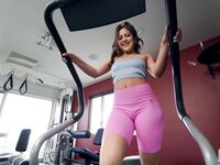 Kendra spade - sportlich asiatisch