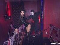 Gianna Dior tief verpackt