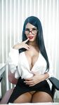 Amanda Rabbits Muschi ist geleckt und am Tisch gefickt