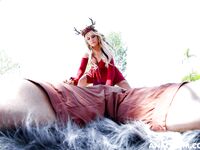 Blondine Jessica Ryan bekommt ihre coole Ladung von außen