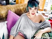 Short-haired milf Little Puck's trimmet pussy ist hart gefickt