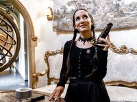 Freya Von Doom und Claire Roos ficken sich wie das Ende der Welt