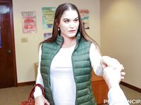 Wild milf Hanf Herz ist im Büro des Direktors gefickt