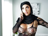 Das offizielle einzige arabische verdammte Loch in ihrer Unterwäsche gefickt