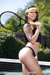 Tattoo Tennis Mädchen gina valentina auf dem offenen Feld fick xander corvus