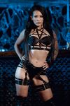 Madison Ivy und Katrina Jade genießen das lecken einander rasierte Muschi
