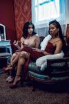 Kira noir und jane wilde wild lesbische Muschi lecken auf der Couch