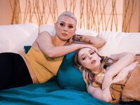 Kenzie taylor und lily larimar genießen lecken einander die Rasur Muschi