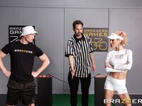 Sarah Jessie - Plastik Milf