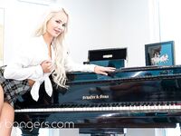 Elsa Jean - Pov ficken
