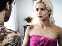 Elsa Jean - Dünner Teenager wird flachgelegt