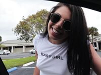 Gina Valentina hat Sex für Geld