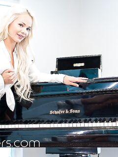 Elsa Jean - Pov ficken